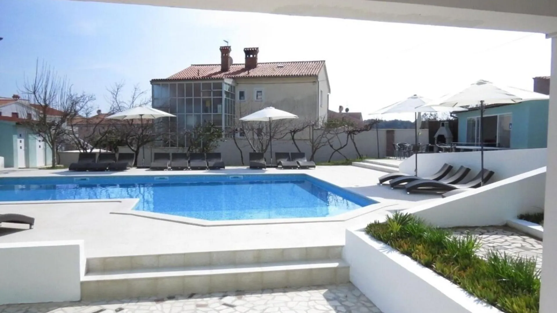 Resindenz Benni 4 Mit Beheitzem Grossem Pool Apartment Medulin